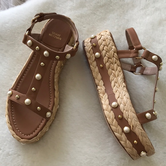 Stuart Weitzman Shoes - 👠 Host Pick 😻Stuart Weitzman Espadrille Sandals